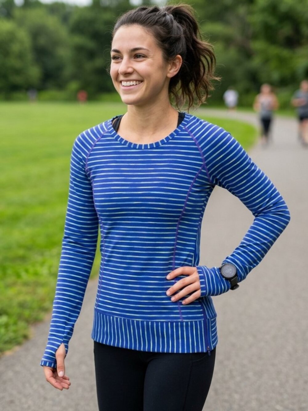Athleta Pop Space Dye Long Sleeve Active Top Blue Striped Thumbholes S